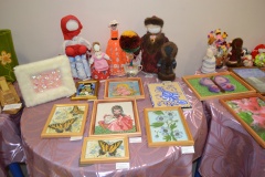 Выставка декоративно-прикладного творчества, посвященная Международному дню инвалидов 16+