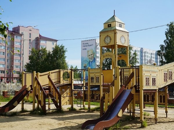 Куда сообщать о неисправности детских площадок?